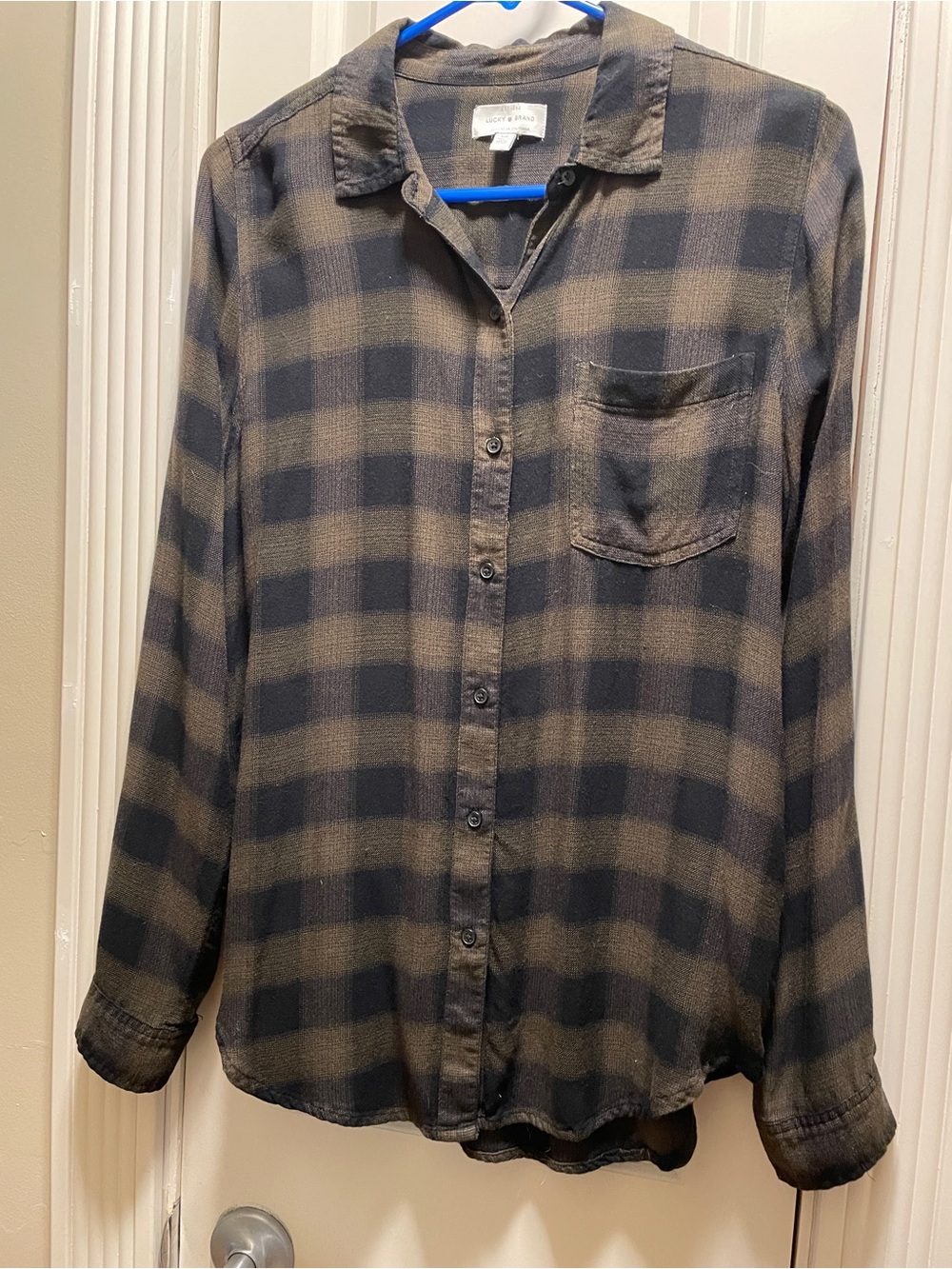 LUCKY BRAND LIKE NEW SHIRT